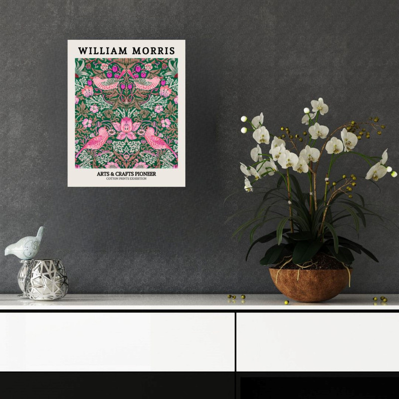 پوستر مدل  سارق توت فرنگی 