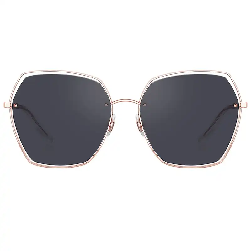عینک آفتابی بولون مدل BL7085C33