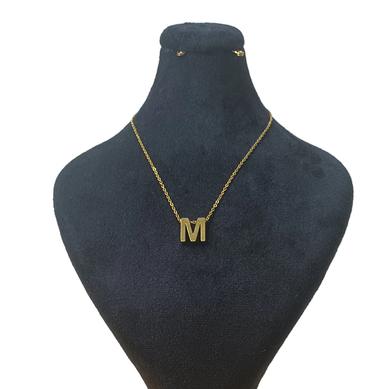 گردنبند زنانه مدل حروف انگلیسی حرف M