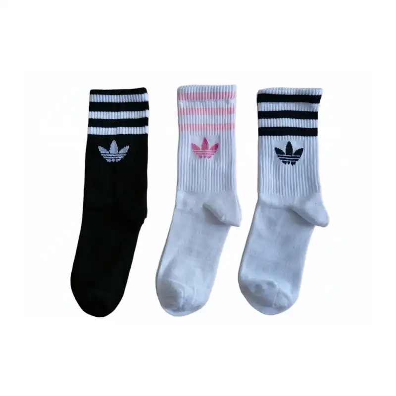 جوراب ورزشی زنانه پاوین مدل سه خط مجموعه 3 عددی