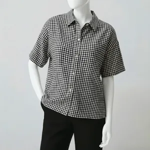 شومیز آستین کوتاه یقه برگردان زنانه مدل چهارخانه 