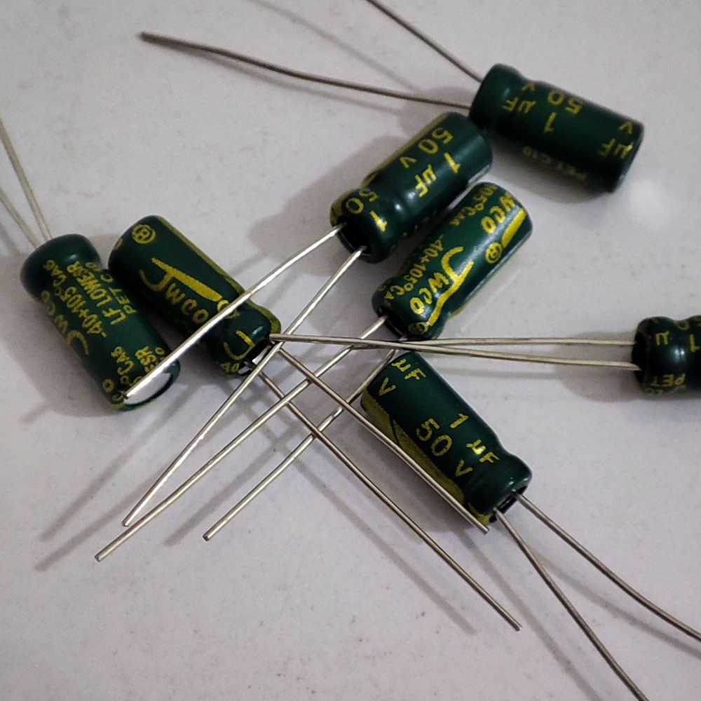 خازن الکترولیت 1 میکرو فاراد 50 ولت جی دبلیو کو کد SC03 بسته 6 عددی