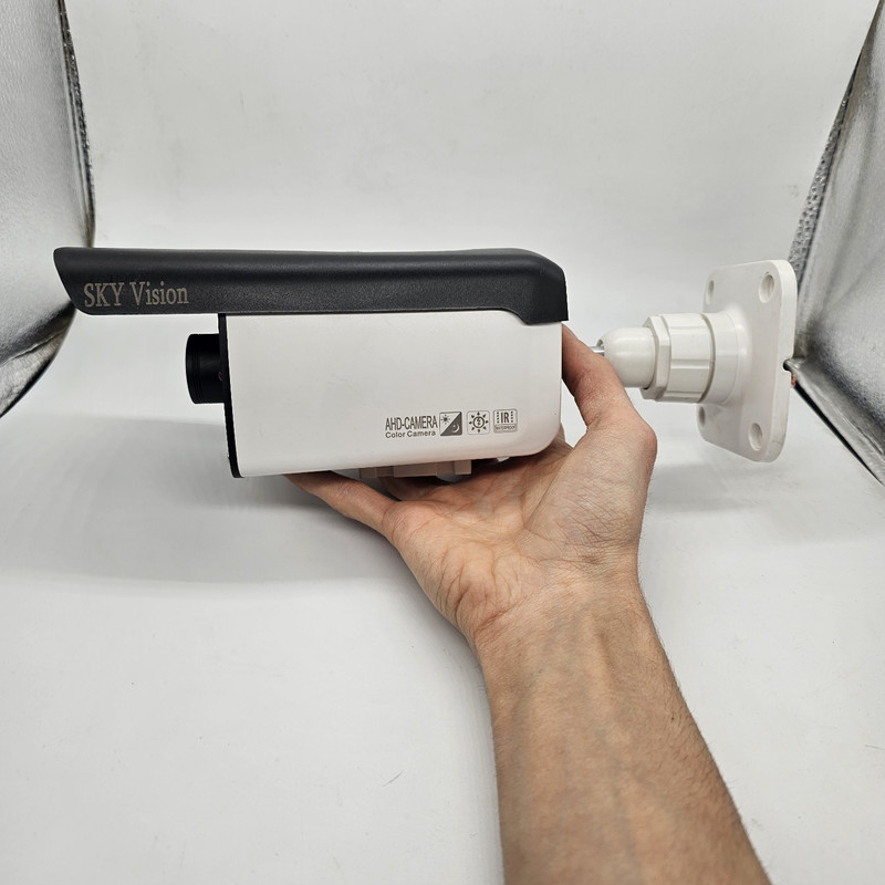 ماکت دوربین مداربسته اسکای ویژن مدل چراغ دار
