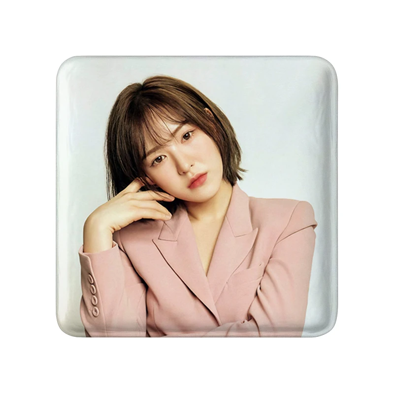 مگنت خندالو طرح وندی گروه رد ولوت Red Velvet  مدل مربعی کد 19679