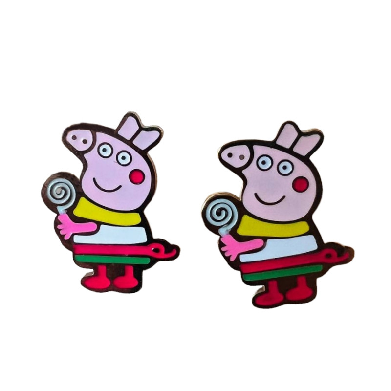 گوشواره دخترانه مدل خوک کوچولو آب نبات دار گوشواره دخترانه مدل خوک کوچولو آب نبات دار