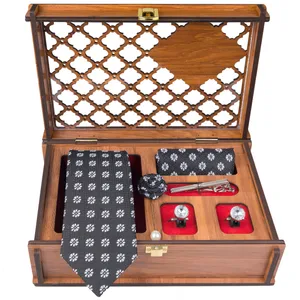 ست کراوات و دستمال جیب و دکمه سردست مردانه جیان فرانکو روسی مدل GF-F1111-BK-BOX