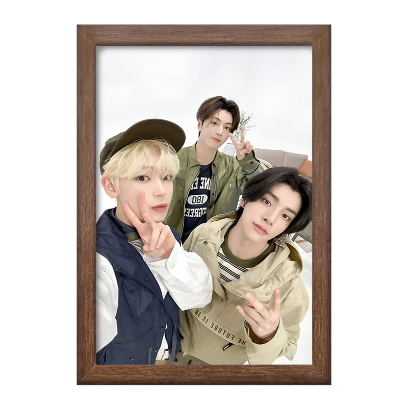 تابلو خندالو طرح استری کیدز (Stray Kids) کد F5558