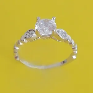 انگشتر نقره زنانه مدل Gh16