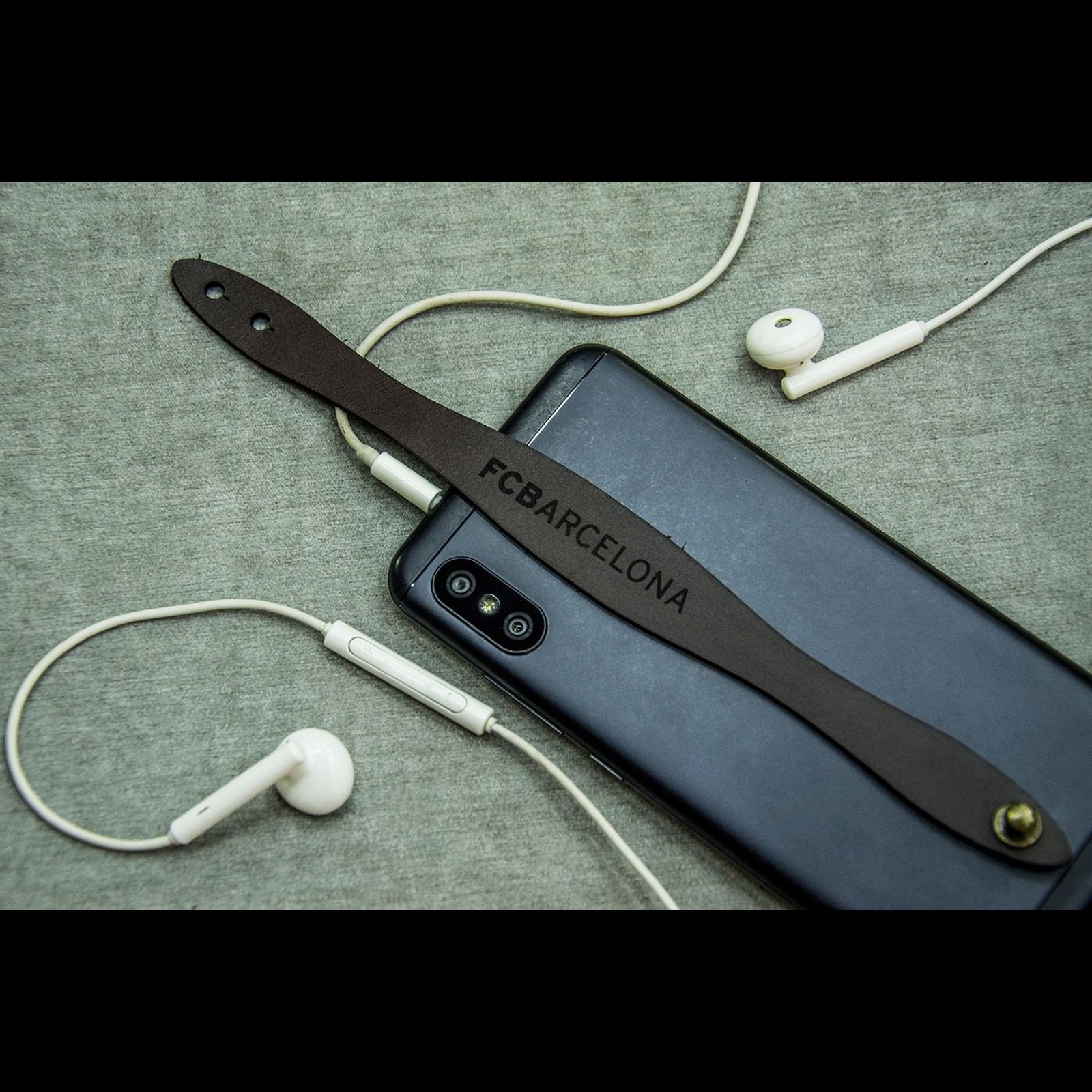 دستبند چرمینه اسپرت مدل بارسلونا کد 3001