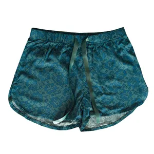 شلوارک زنانه اسمارا مدل gree001