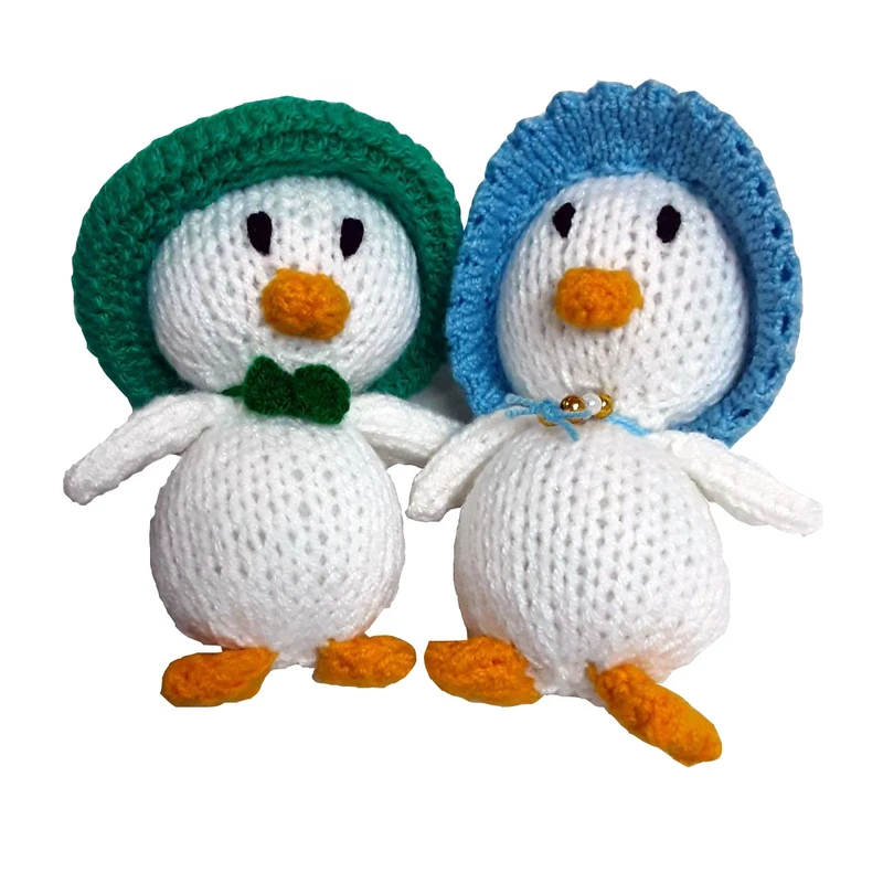 عروسک بافتنی مدل خانواده اردک ها طرح یادگاری کد 001 بسته 2 عددی