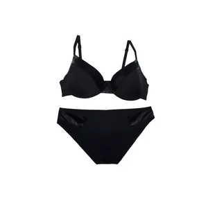 ست شورت و سوتین زنانه اسمارا مدل st07