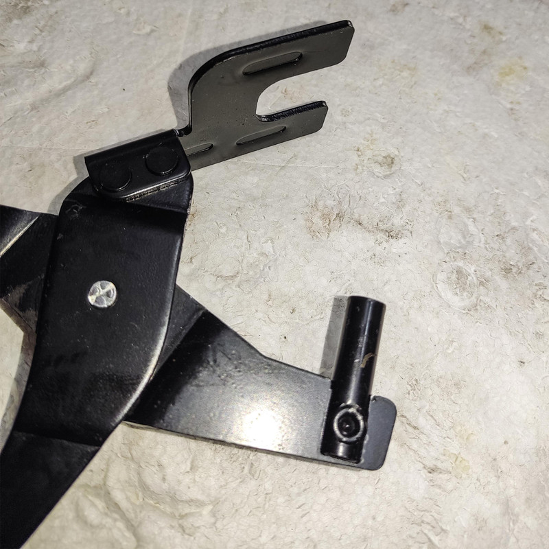 انبر لاستیک درآر اتصال لوله اگزوز و بدنه خودرو مدل BF - 50 سایز 11 اینچ