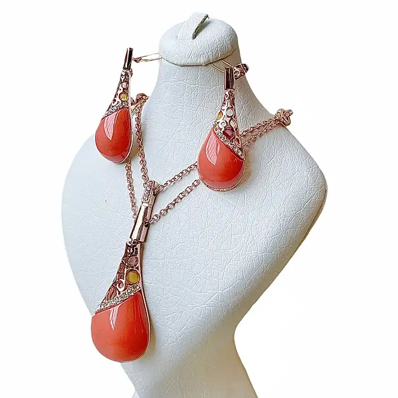 نیم ست زنانه کلیو مدل اشک