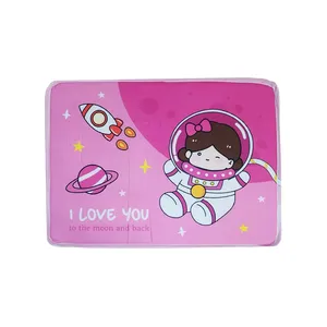 پادری مدل دختر فضانورد طرح کیوت سایز 50x60 سانتی متر