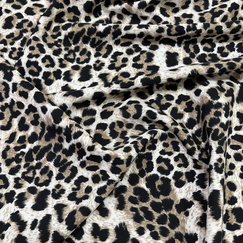 پارچه لباس عرض 1.5 متر مدل کرپ الیزه طرح پلنگی کد 3 رنگ قهوه‌ای