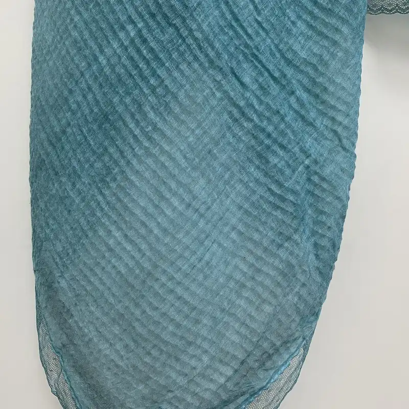 روسری زنانه مدل پلیسه دور دانتل کد 01