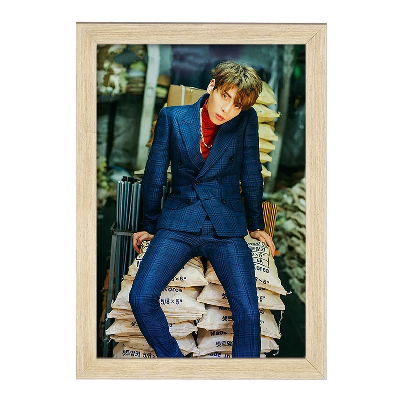 تابلو خندالو مدل جونگهیون گروه شاینی Shinee  کد 12358