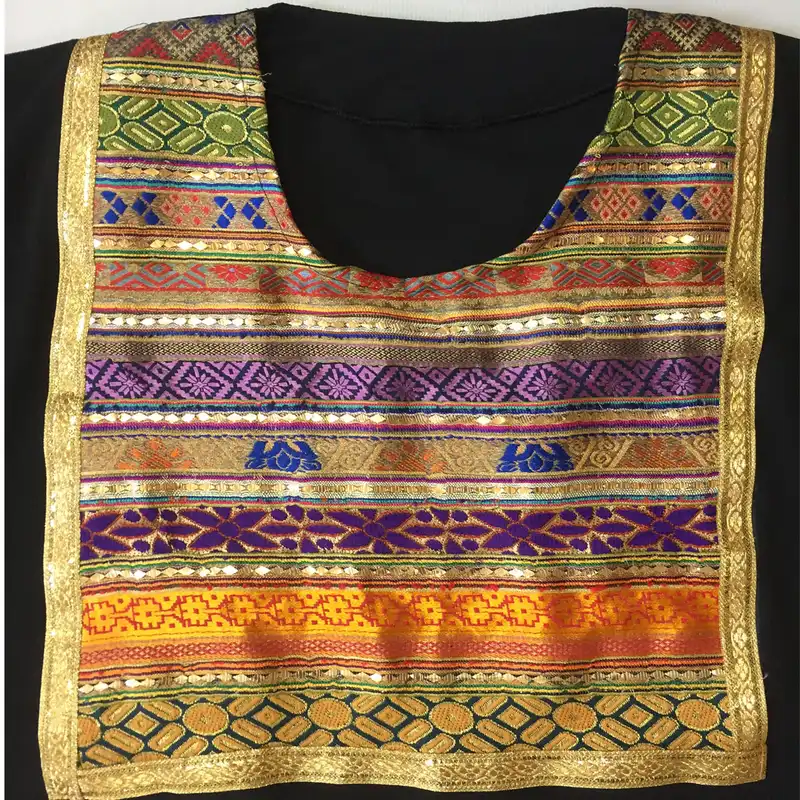 مانتو زنانه مدل عبایی سوزندوزی  کد tm-2723 رنگ مشکی