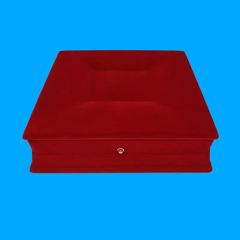 جعبه جواهرات مدل فلوکی کد NG9479