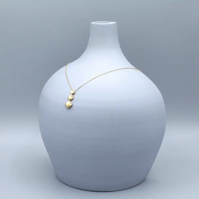 گردنبند طلا 18 عیار زنانه مدل ریزان