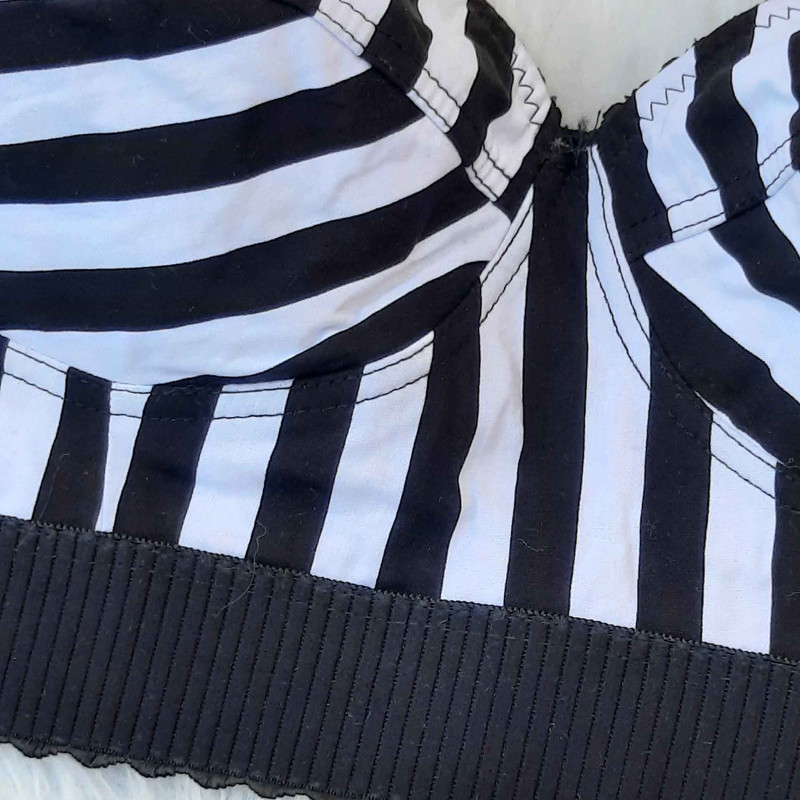 سوتین زنانه مدل نخ کتان کش پهن