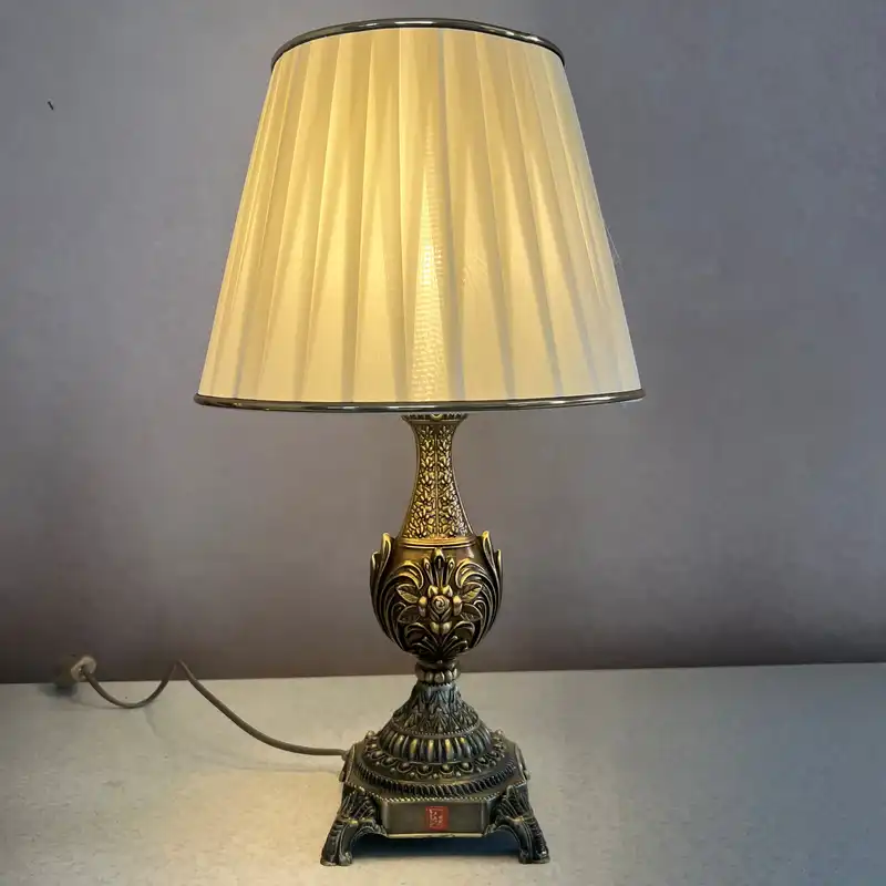 آباژور رومیزی نورهام مدل NHM-DARB-28