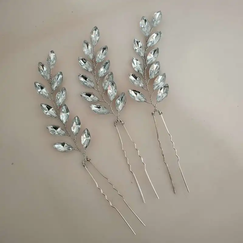 سنجاق مو زنانه مدل نگین چشمی مجموعه 3 عددی