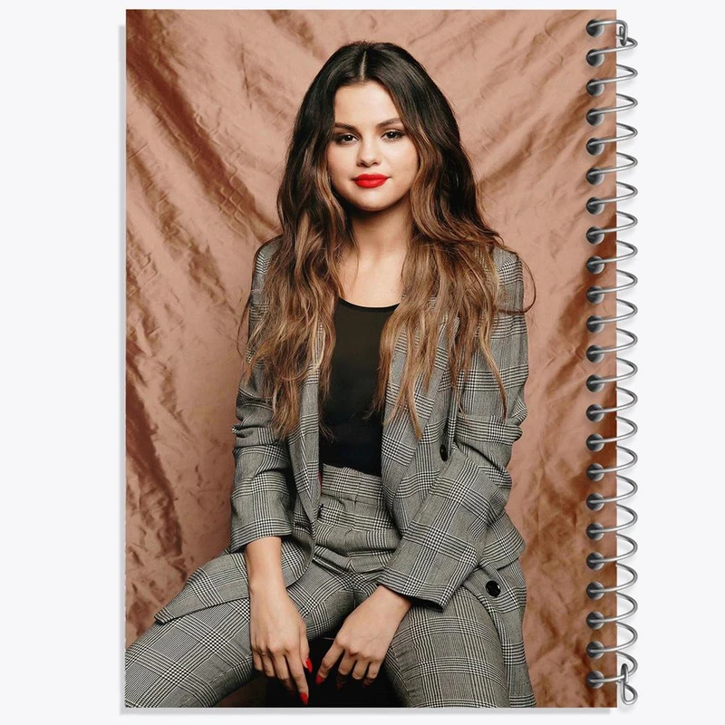 دفتر شطرنجی 50 برگ خندالو طرح سلنا گومز Selena Gomez کد 19200
