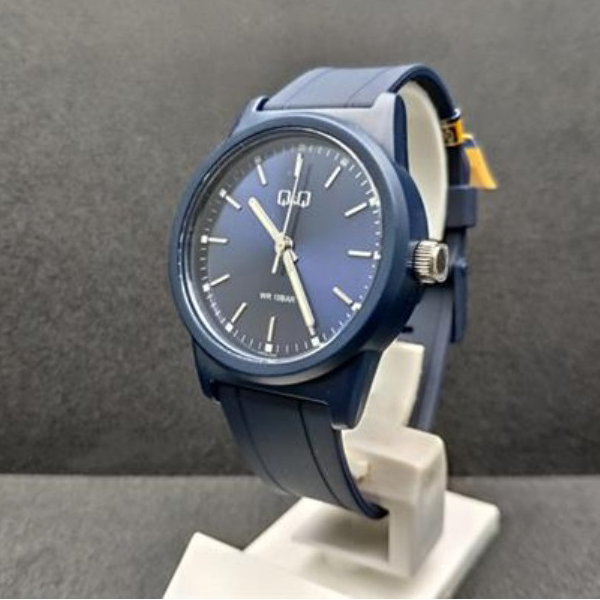 ساعت مچی عقربه ای کیو اند کیو مدل VR35j032Y