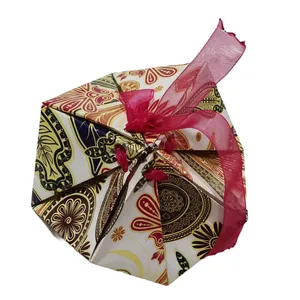 جعبه هدیه مدل هرمی کد 04