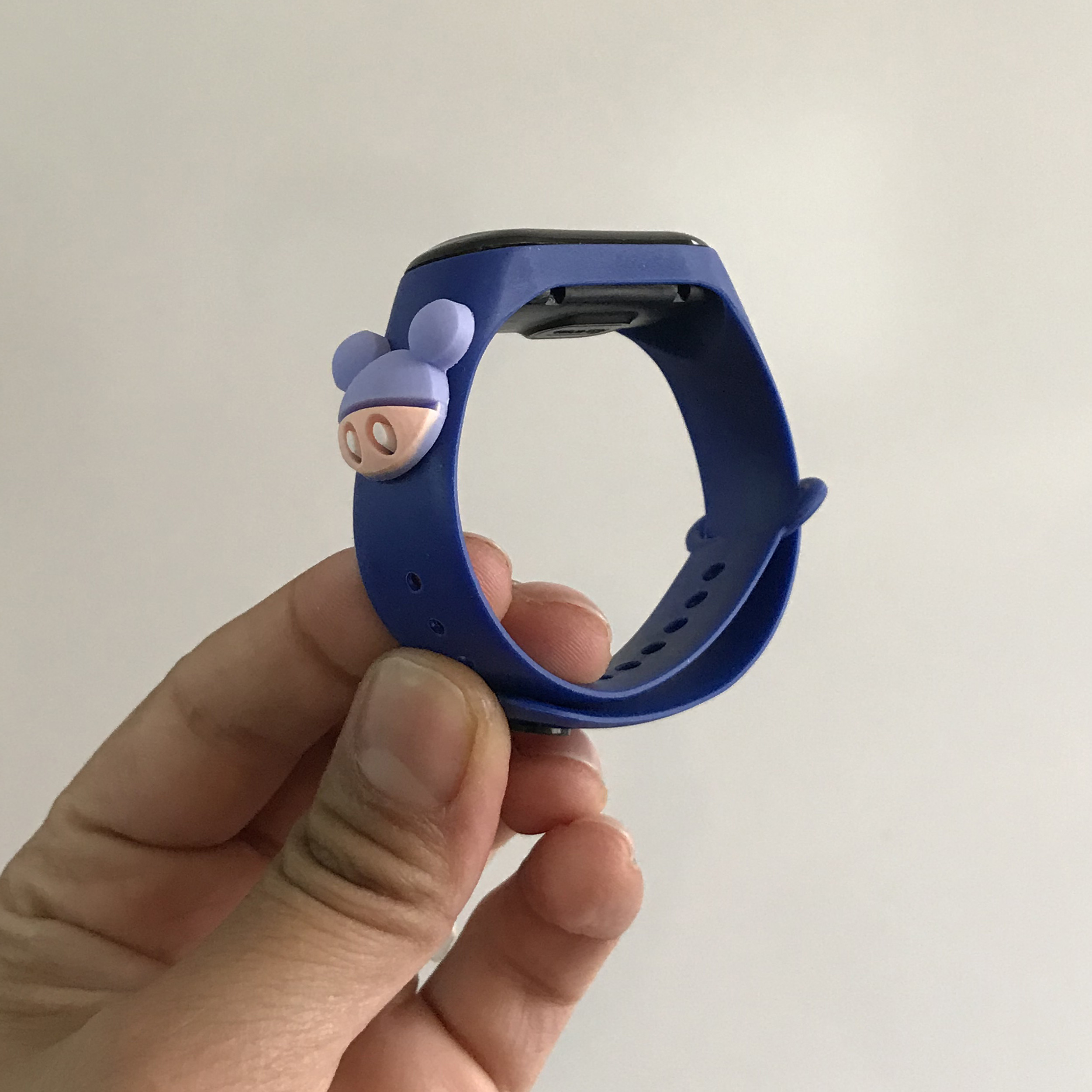 ساعت مچی دیجیتال مدل فانتزی بند سیلیکونی کد  BLO 005