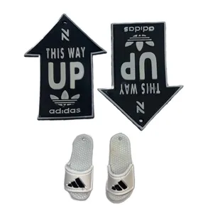 دمپایی رو داشبورد خودرو مدل اسپرت کد 0080 مجموعه 4 عددی