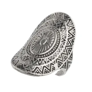 انگشتر زنانه گالری عزیزی طرح مصری مدل 15416