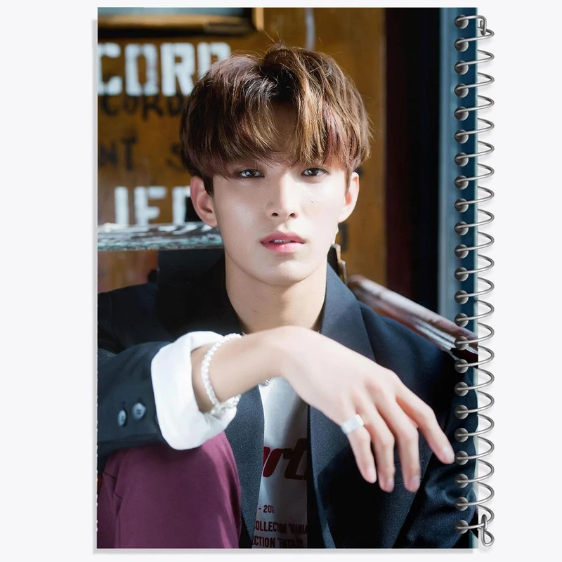 دفتر مشق 50 برگ خندالو مدل دی کی گروه سونتین Seventeen کد 21535