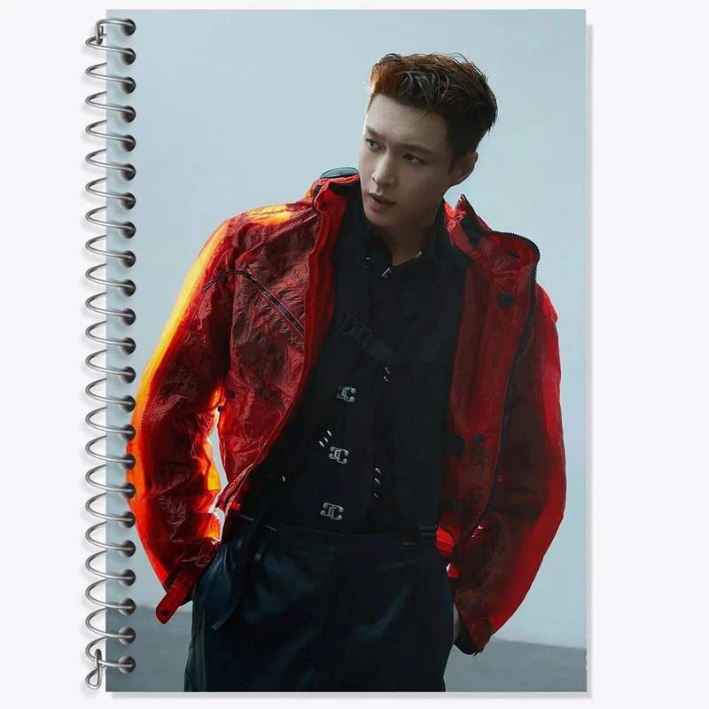 دفتر زبان 50 برگ خندالو مدل سه خط طرح لی گروه اکسو EXO کد 16824