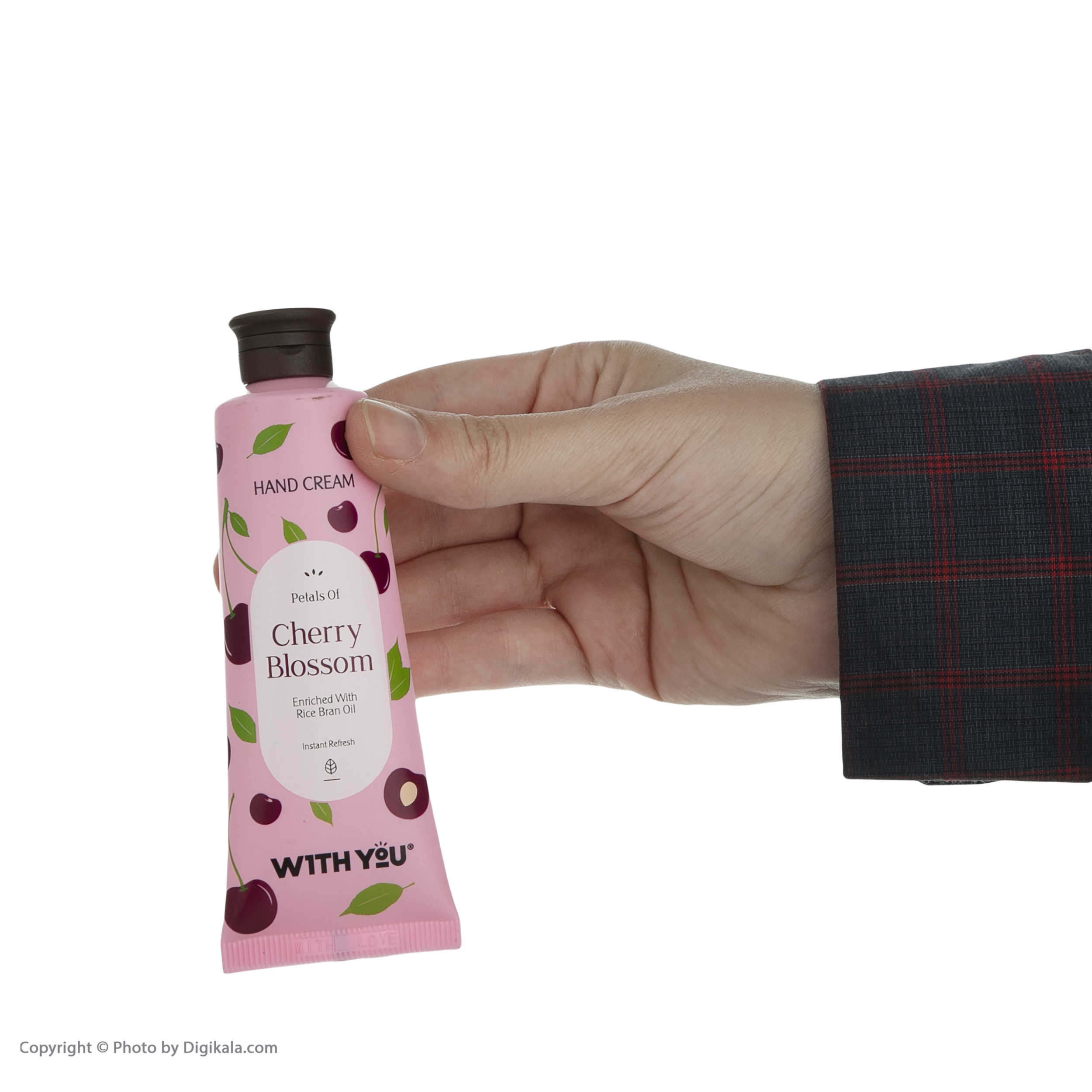 کرم مرطوب کننده ویت یو مدل cherry Blossom حجم 50 میلی لیتر کرم مرطوب کننده ویت یو مدل cherry Blossom حجم 50 میلی لیتر