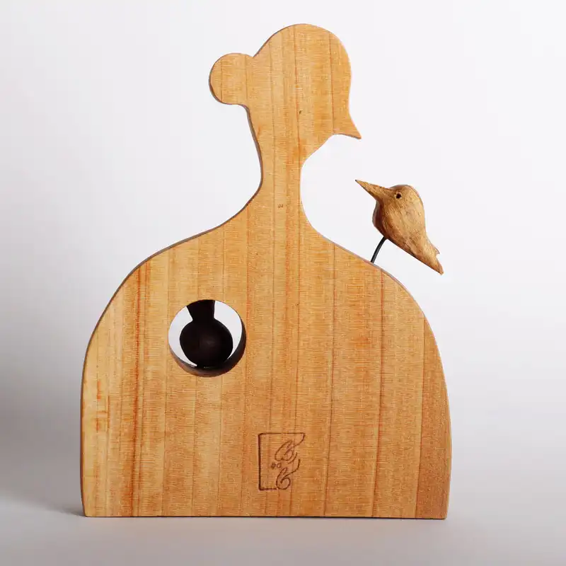 مجسمه چوبی کارکیا مدل شاه پری کد W19