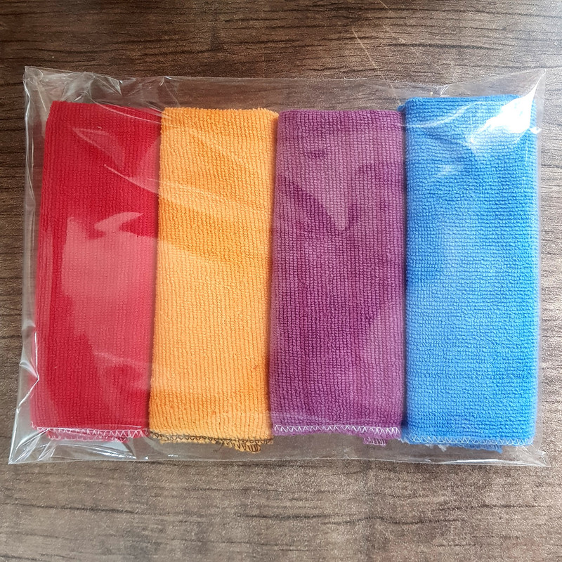 دستمال نظافت مدل میکرو فایبر بسته 4 عددی