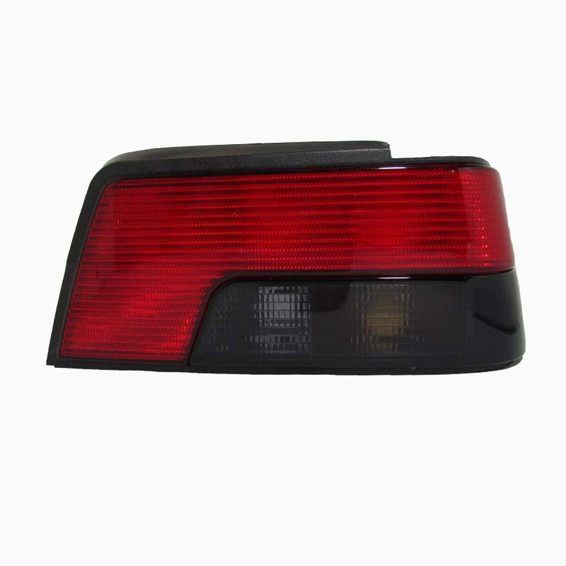 چراغ خطر عقب راست خودرو فن آوران پرتو الوند مدل YM110 مناسب برای پژو 405