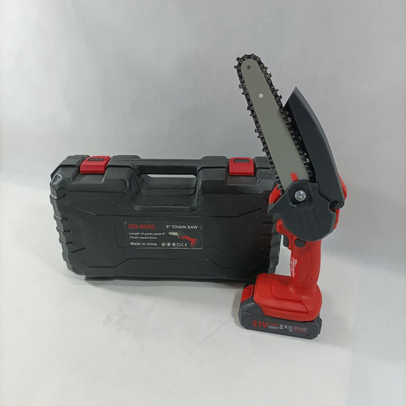 اره زنجیری شارژی میلواکی مدل RD-8002 اره زنجیری شارژی میلواکی مدل RD-8002