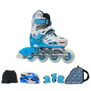 اسکیت کفشی مدل LABEDA سایز 27.30 به همراه کلاه و لوازم ایمنی و کیف و شلوارک اسکیت