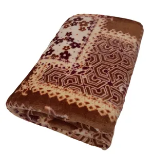 پتو ی مسافرتی نیوسنفیلا مدل nnn سایز 220x160 سانتی متر