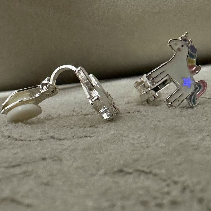 گوشواره دخترانه مدل یونیکورن کد 5350