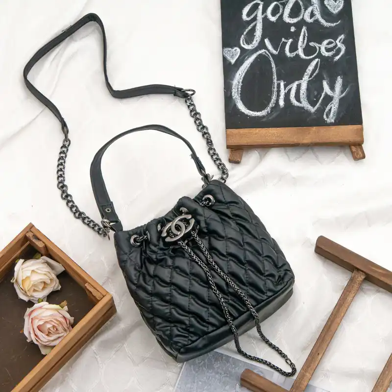 کیف رودوشی زنانه مدل 2740