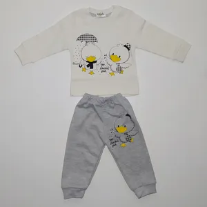 ست تی شرت و شلوار نوزادی آیپک مدل جوجه کد 1401