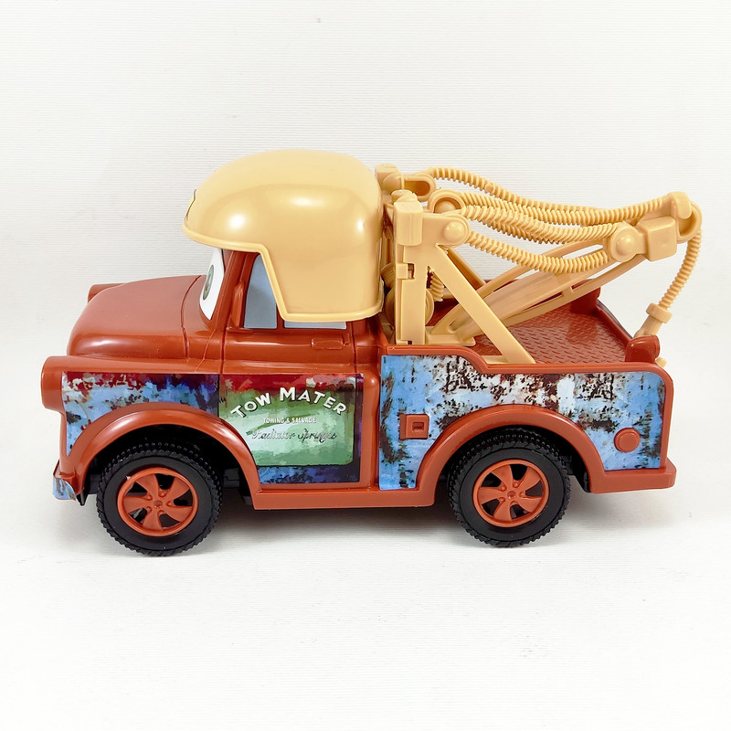 ماشین بازی طرح مک کویین مدل یدک کش