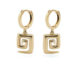 گوشواره طلا 18 عیار زنانه تاج مدل G323