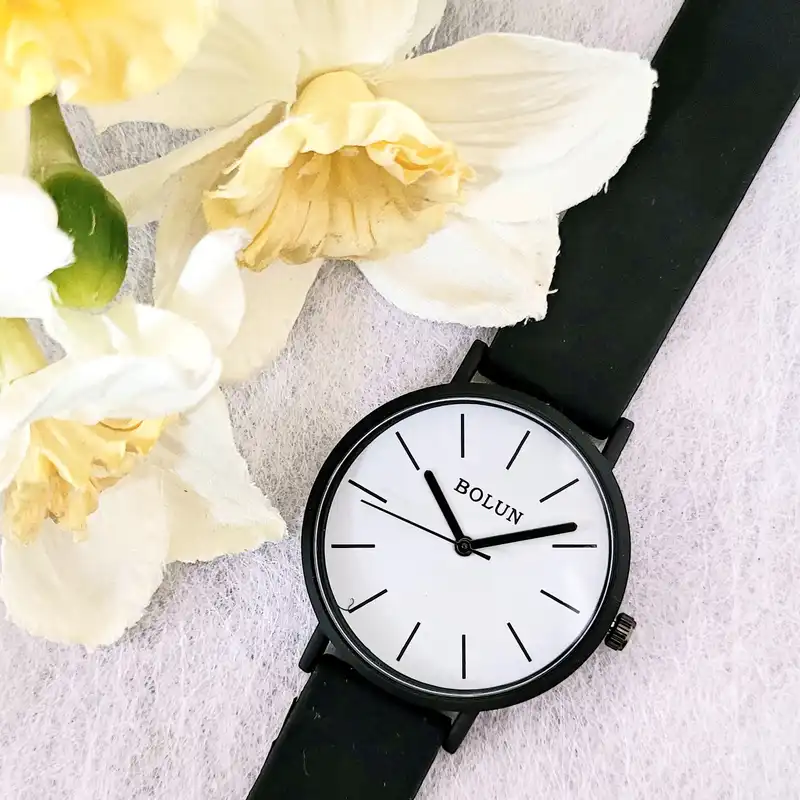 ساعت مچی عقربه ای زنانه بولن کد 02