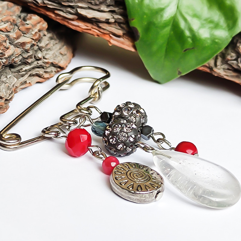 سنجاق سینه زنانه مدل اراک سنجاق سینه زنانه مدل اراک